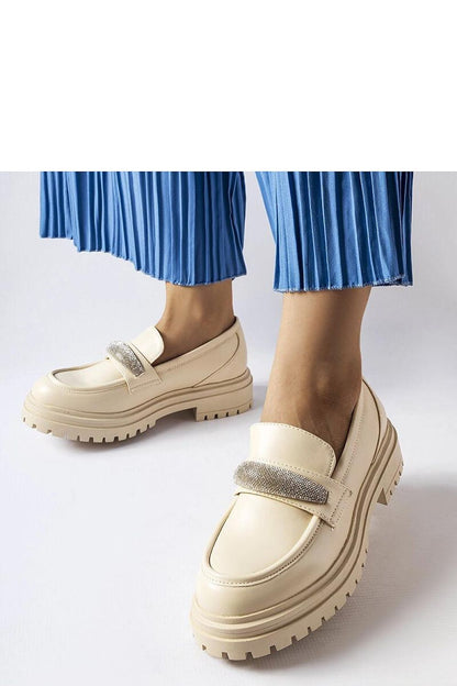   Beżowe mokasyny z cyrkoniami Hartford - Solea 