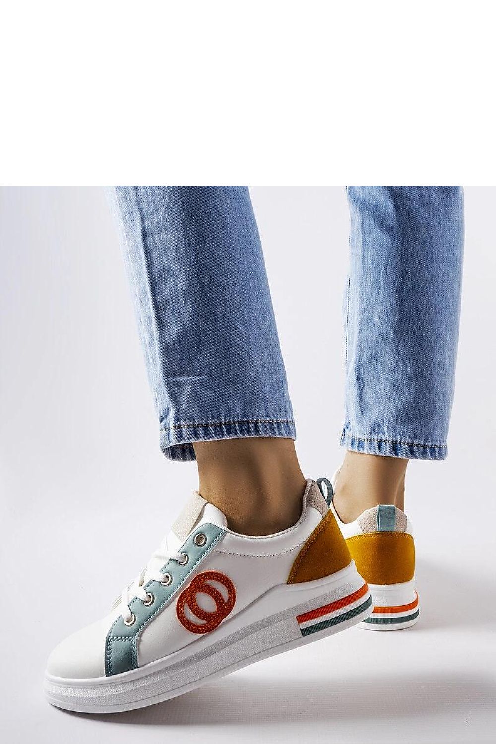   Białe sneakersy z kolorowymi wstawkami Passaic - Solea 