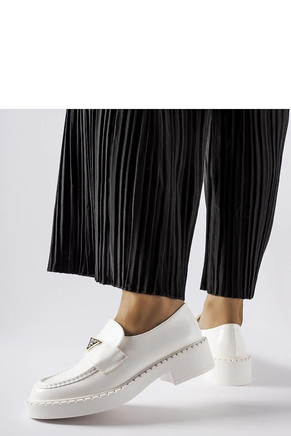   Białe damskie mokasyny Milne - Solea 