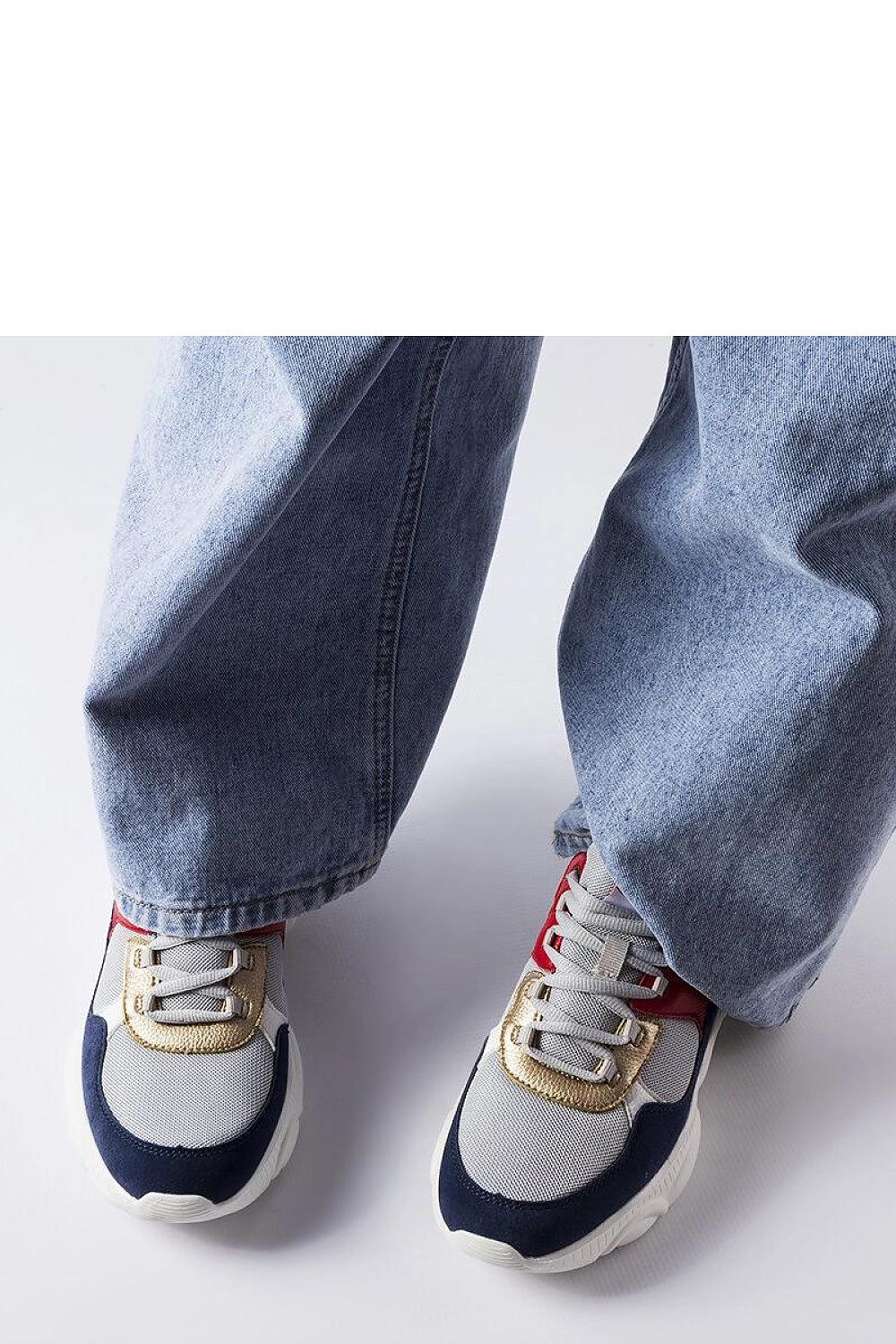   Damskie szare buty sportowe LCWL-20-39-032 - Solea 