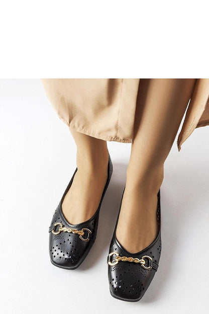   Czarne ażurowe balerinki Schiavone - Solea 