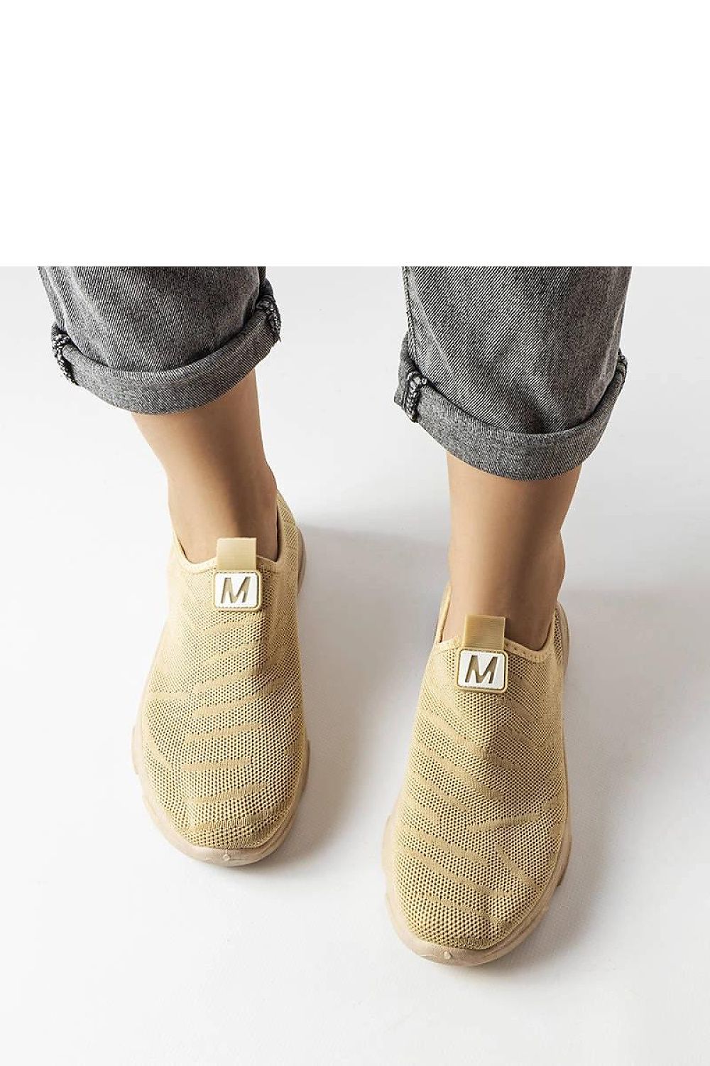   Ciemnobeżowe materiałowe buty sportowe damskie Aaron - Solea 