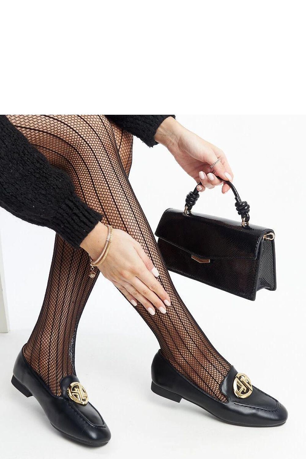   Czarne mokasyny ze złotą ozdobą Bergeron - Solea 