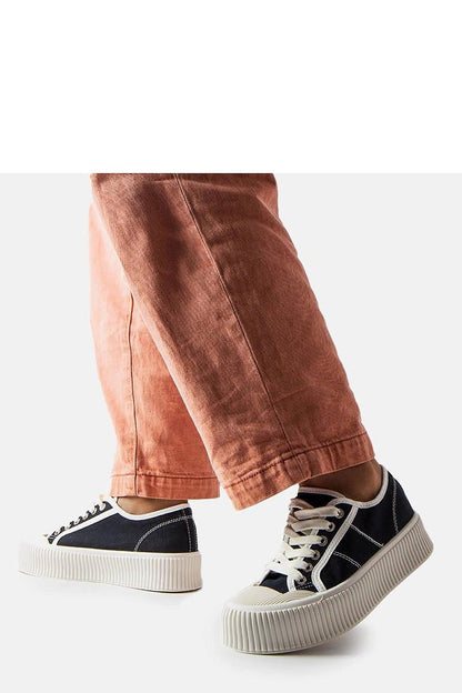   Czarne trampki na platformie Castanthei - Solea 