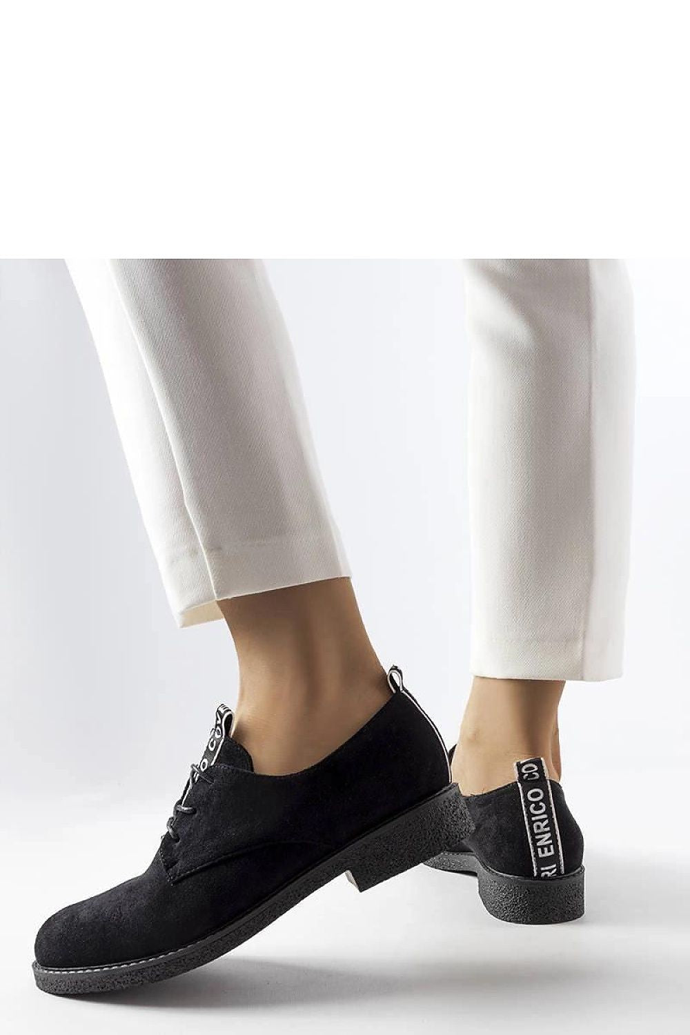   Czarne półbuty z eko-zamszu Sunderland - Solea 