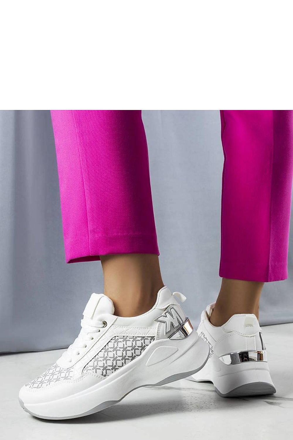   Białe sneakersy z monogramem Margie - Solea 