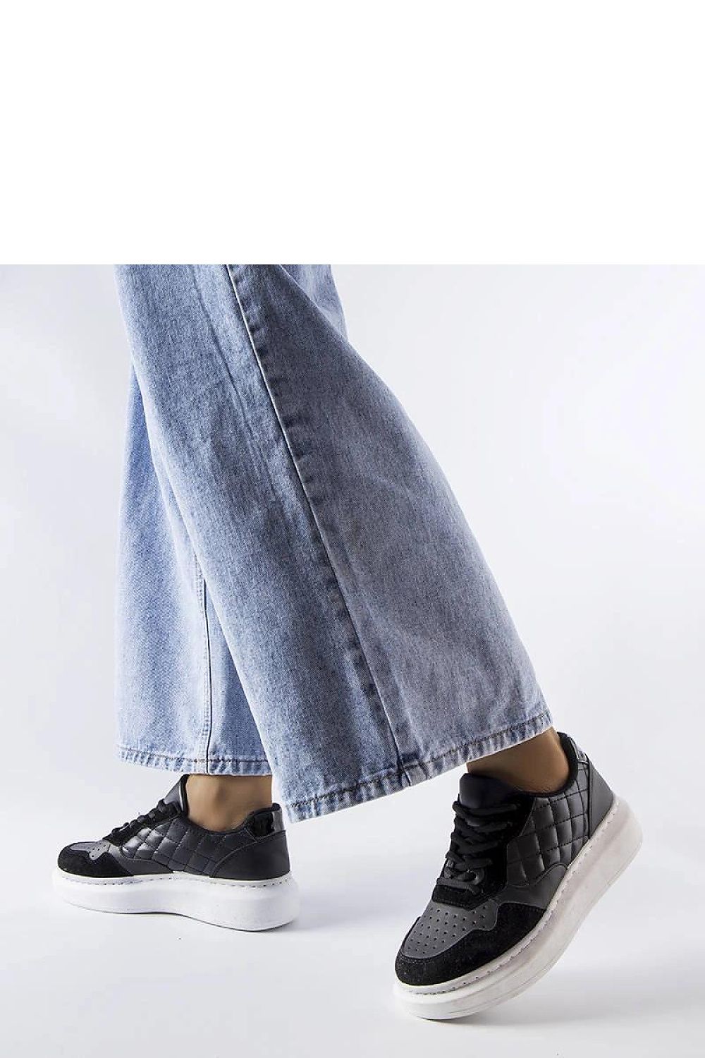   Czarne sneakersy damskie Latoya - Solea 