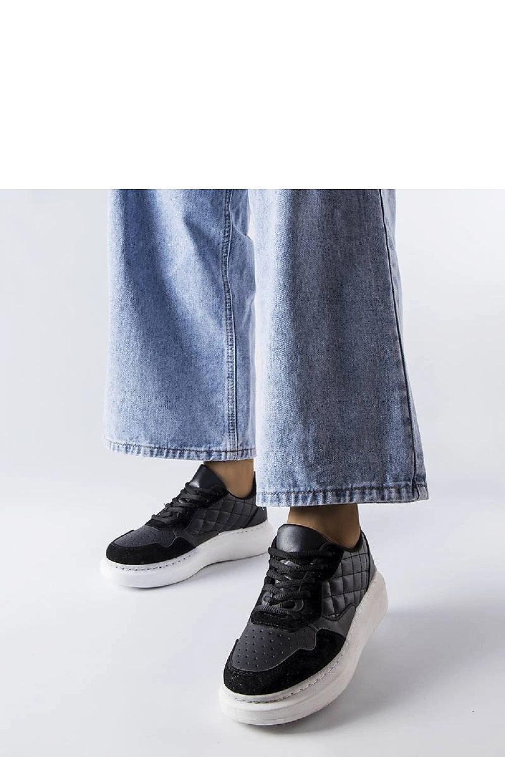   Czarne sneakersy damskie Latoya - Solea 