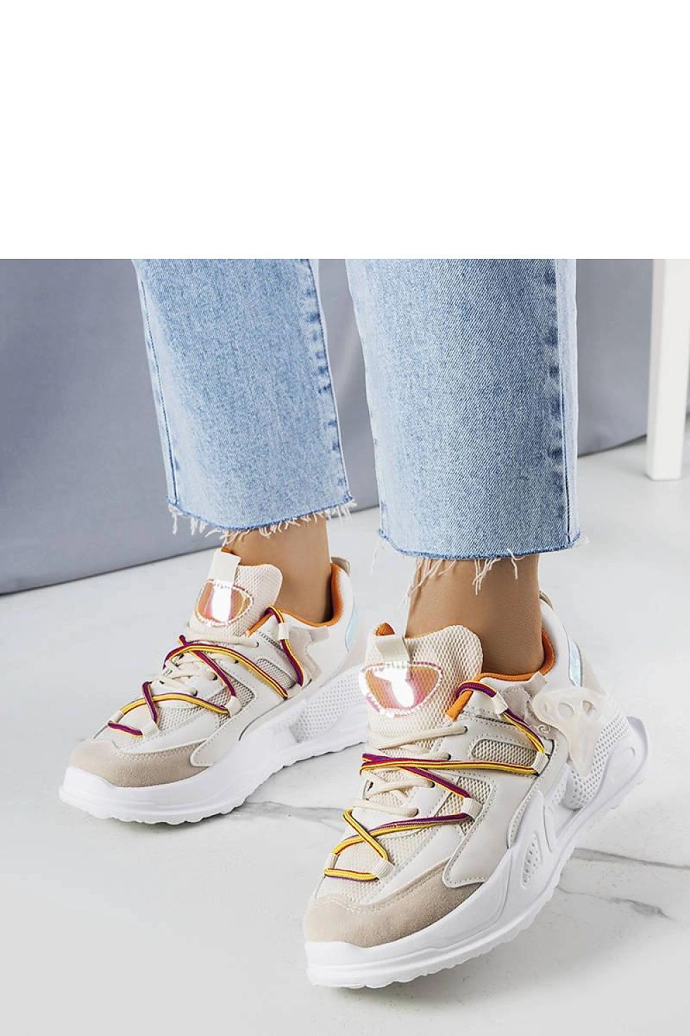   Beżowe sneakersy z łączonych materiałów Traci - Solea 