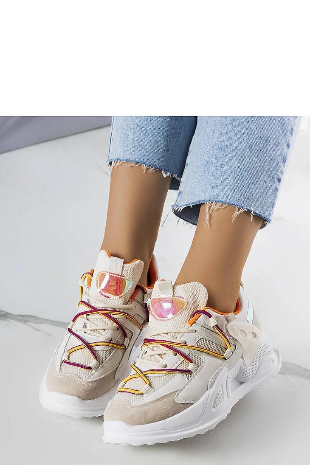   Beżowe sneakersy z łączonych materiałów Traci - Solea 