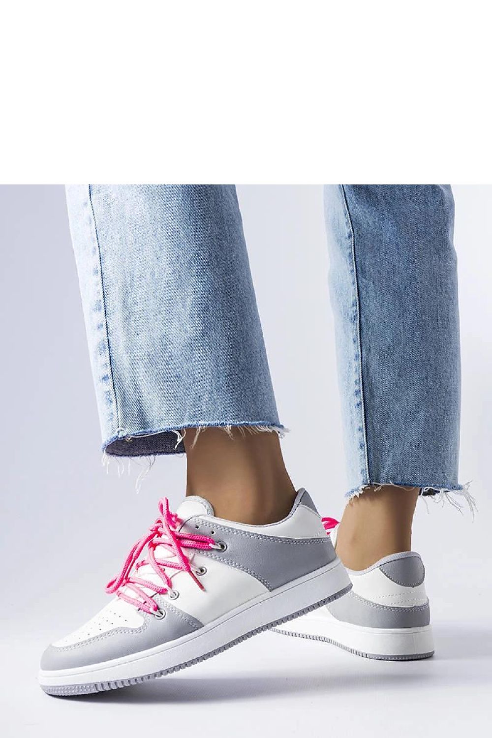   Białe retro sneakersy Shari - Solea 