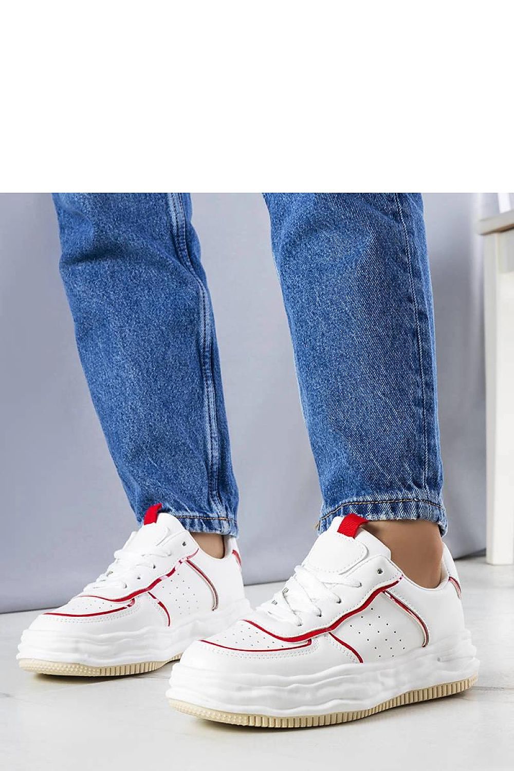   Białe sneakersy z czerwonymi wstawkami Nettie - Solea 