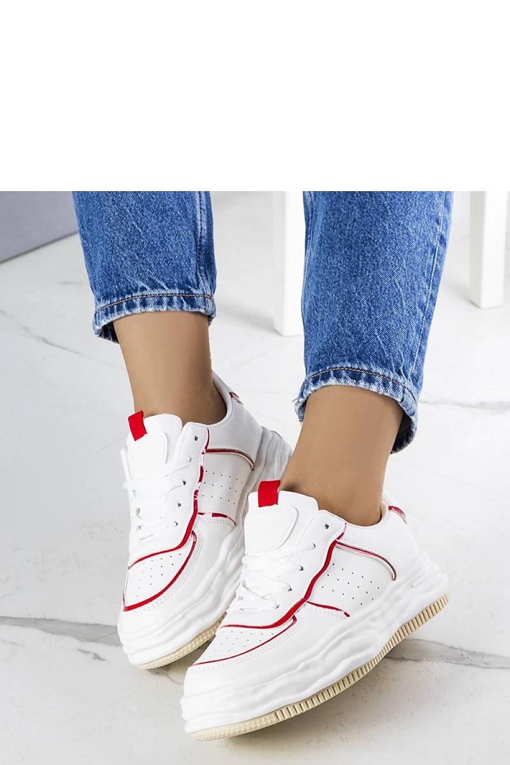   Białe sneakersy z czerwonymi wstawkami Nettie - Solea 