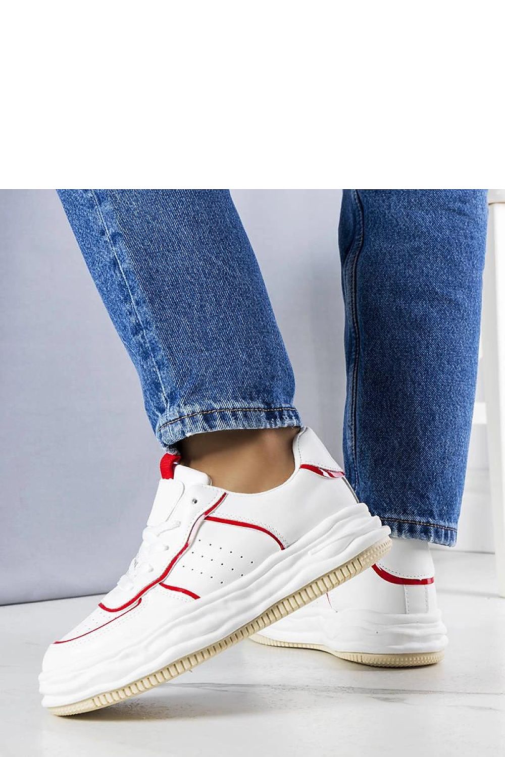   Białe sneakersy z czerwonymi wstawkami Nettie - Solea 