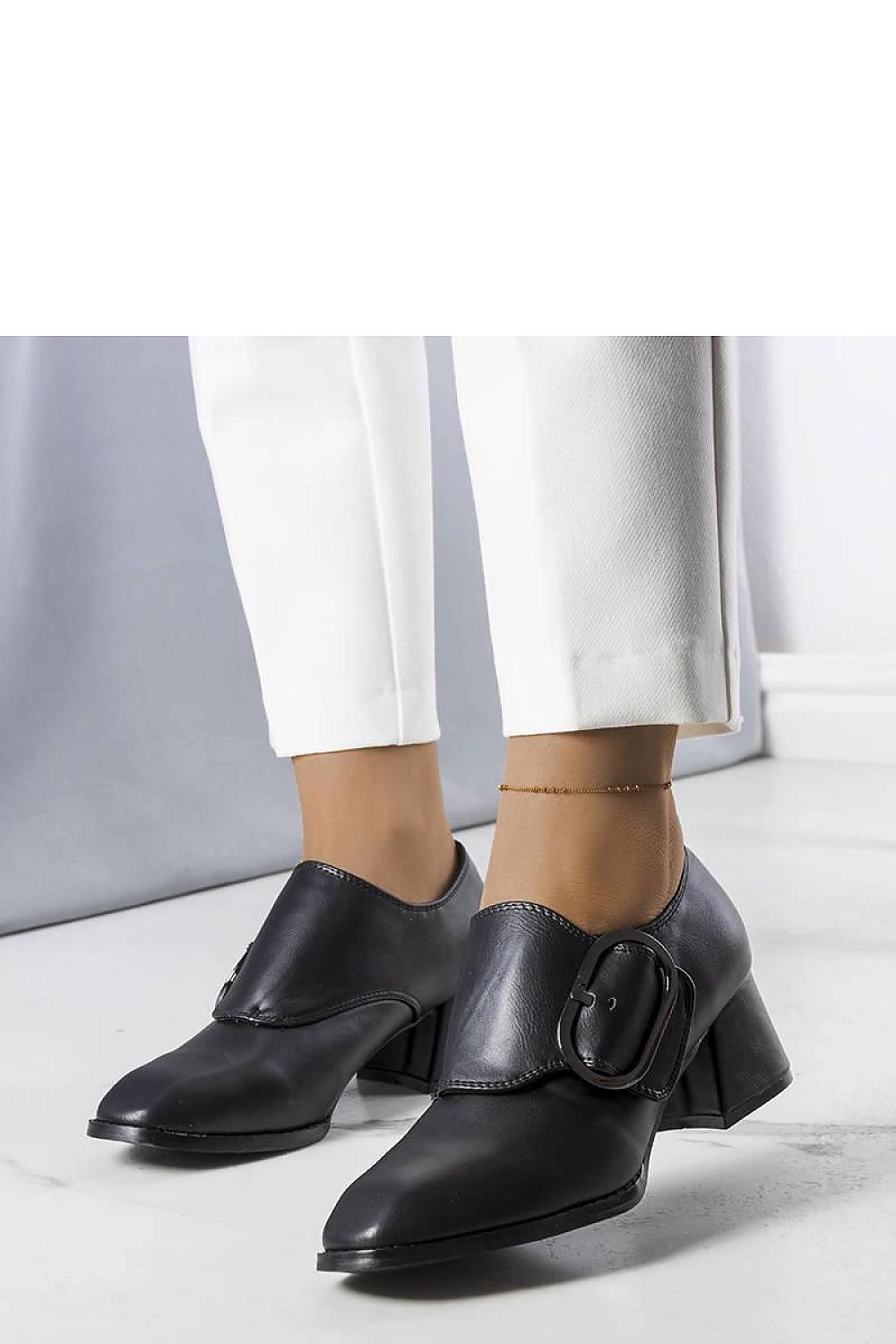   Czarne czółenka na słupku Ailani - Solea 