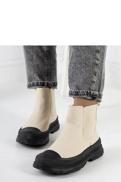   Beżowe botki sztyblety eko-skóra Loree - Solea 