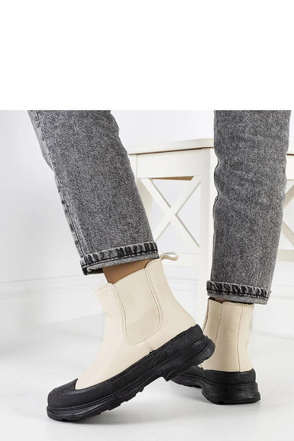   Beżowe botki sztyblety eko-skóra Loree - Solea 