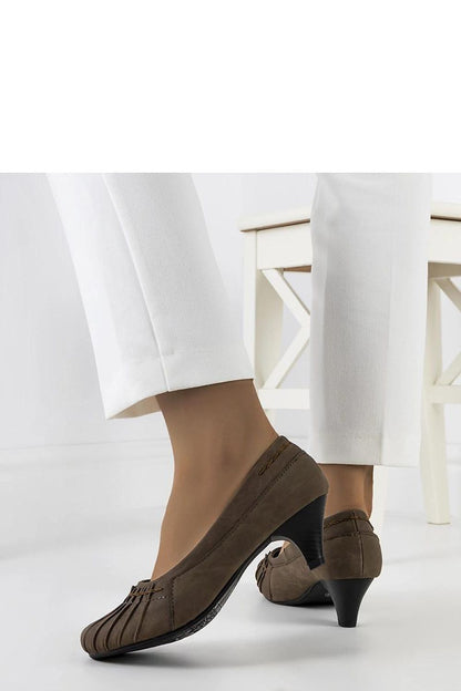   Brązowe czółenka z marszczeniem Santro - Solea 