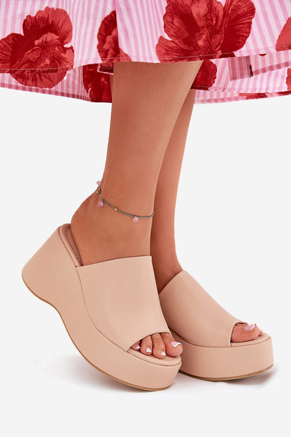  Sandał Klapki Model Kisoffi 8338-305 Beige - Step in style 