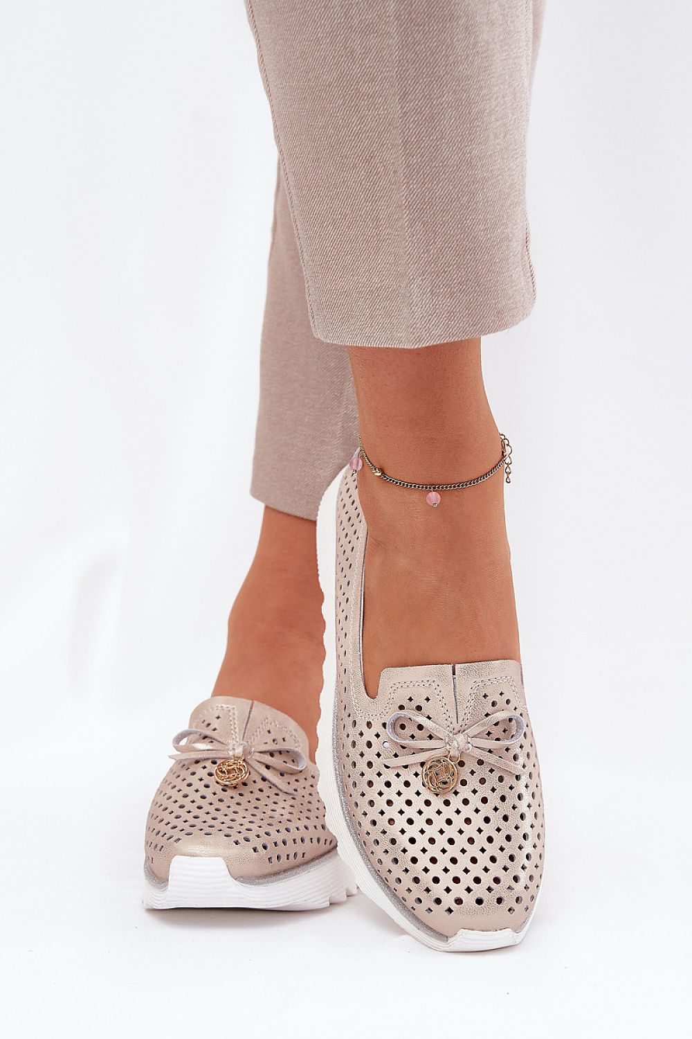   Półbuty Model DA LR51-631 Gold - Step in style 