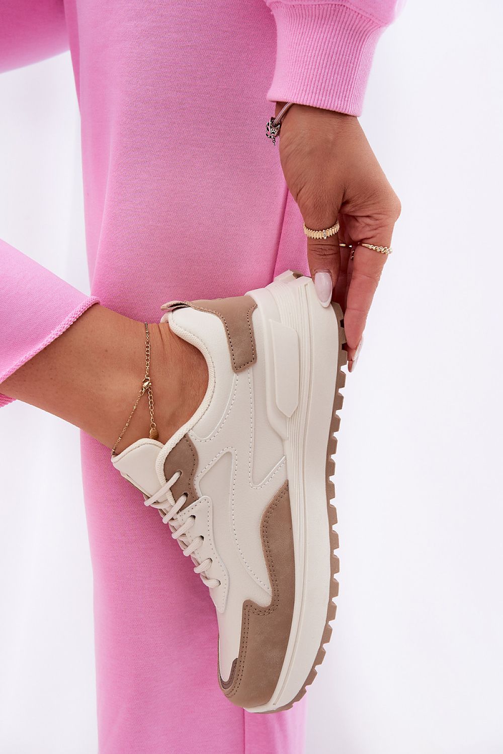   Buty Sportowe Model Big Star RR274A216 HI-POLY SYSTEM Beige - Step in style 