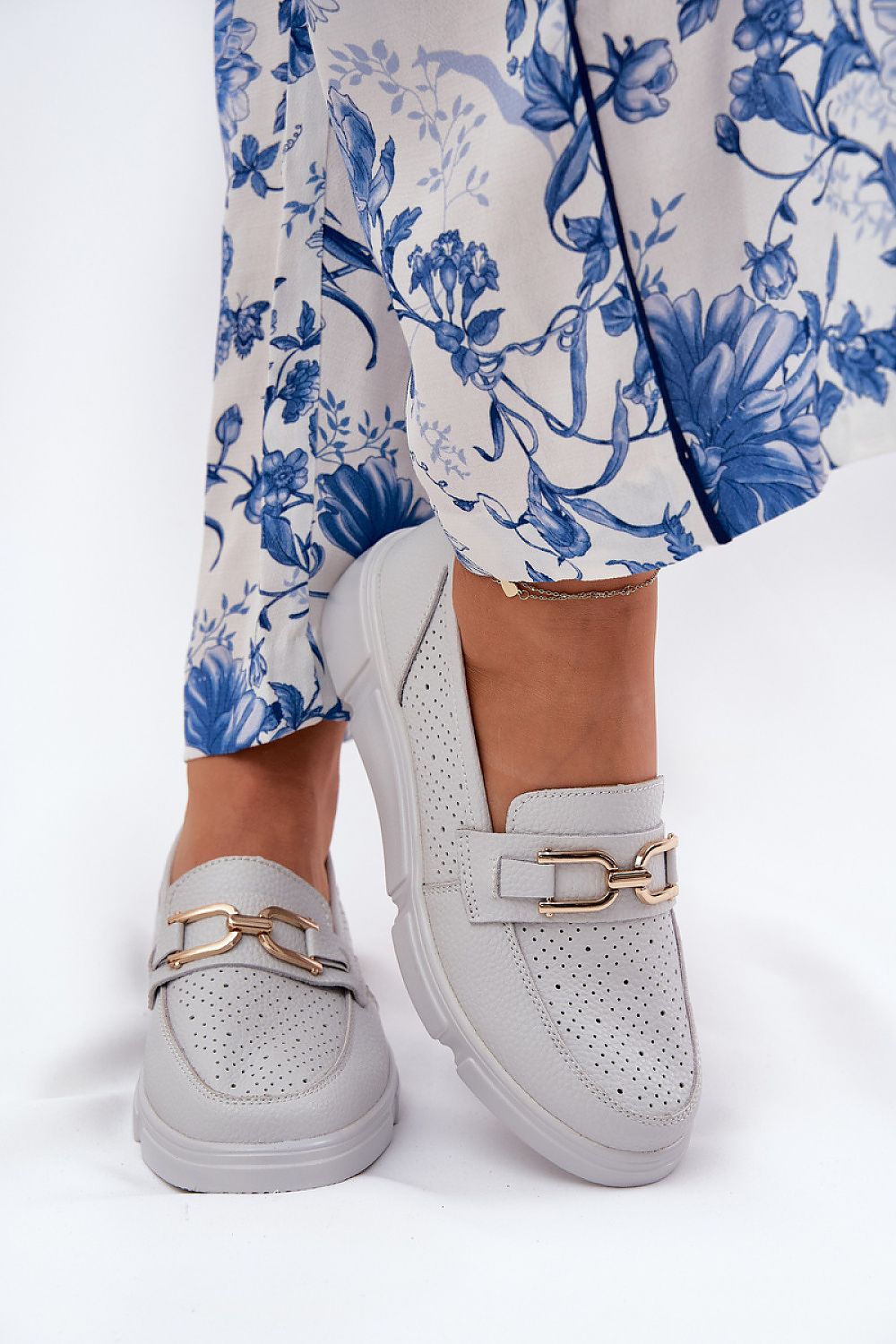   Mokasyny Model Vinceza 88007 Light Grey - Step in style 