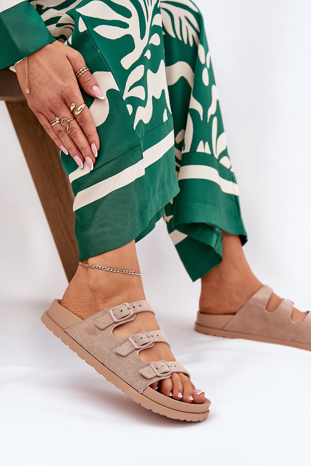  Sandał Klapki Model Uliri 3770 Beige - Step in style 