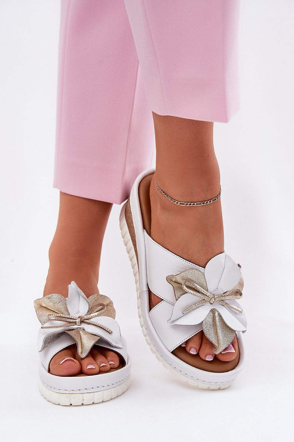  Sandał Klapki Model Artiker 52C0537 White - Step in style 