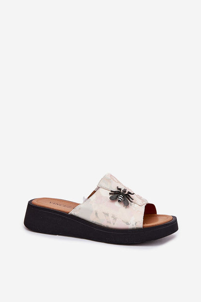  Sandał Klapki Model Vinceza 66752 Beige - Step in style 