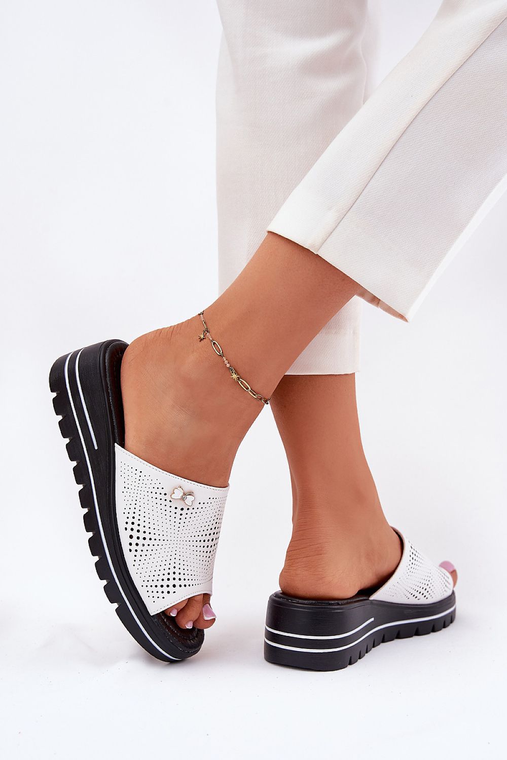  Sandał Klapki Model Vinceza 41477 White - Step in style 