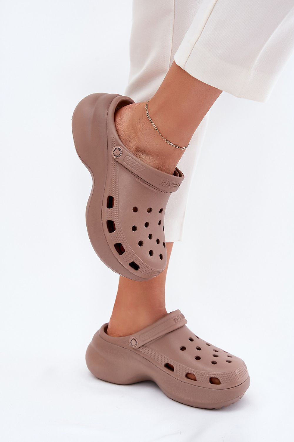  Sandał Klapki Model Big Star RR274A121 Dark Beige - Step in style 