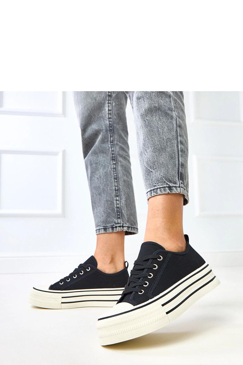   Trampki Model Talah SL8826 Black - Solea 