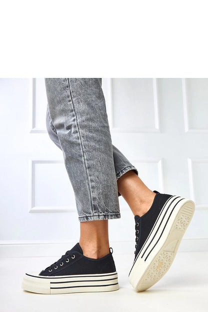   Trampki Model Talah SL8826 Black - Solea 