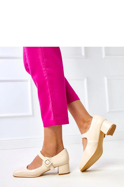   Czółenka Model Virag GG3088-2 Beige - Solea 