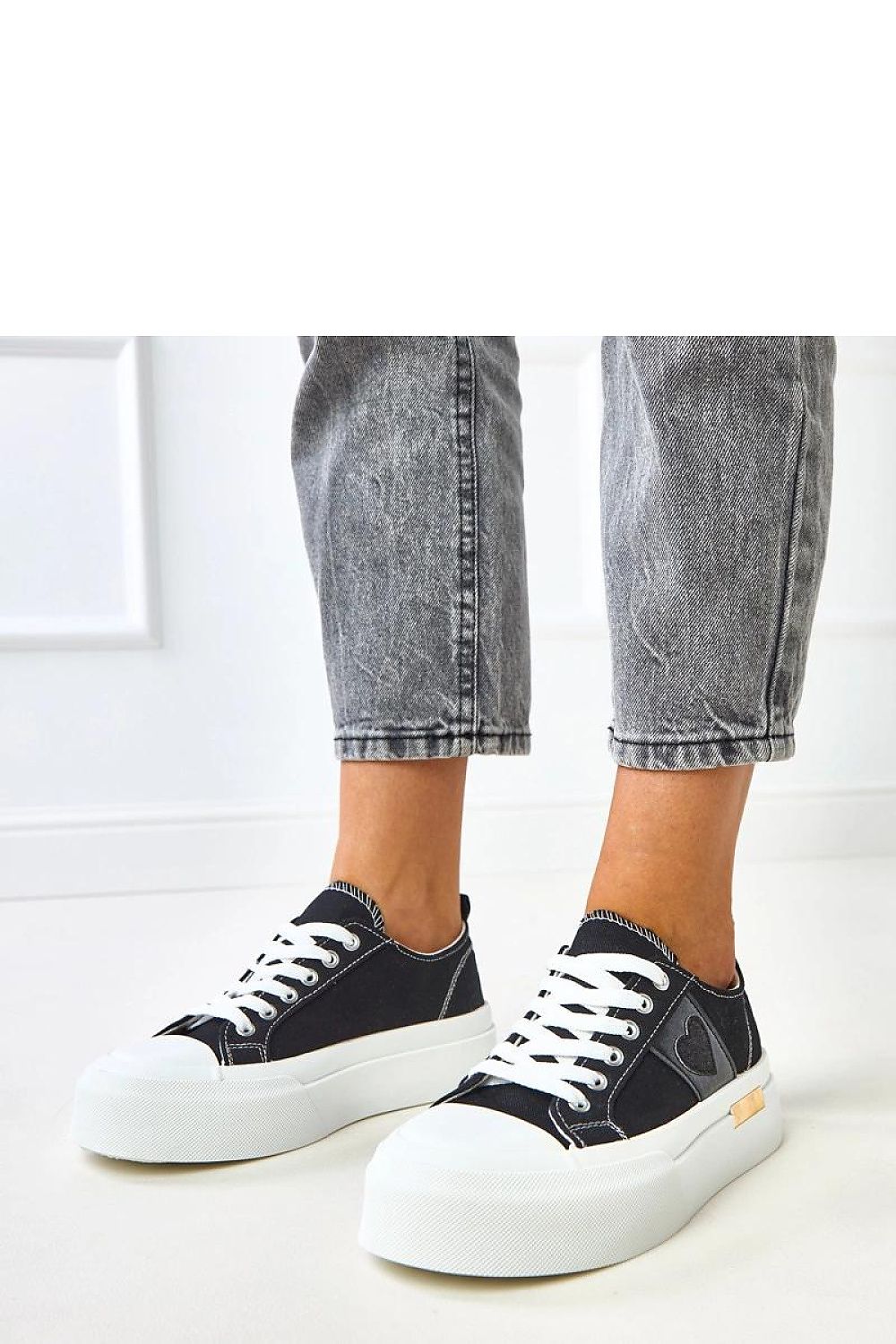   Buty Sportowe Model Nihal GLA1110 Black - Solea 