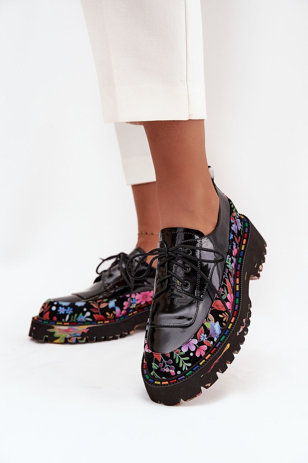   Półbuty Model Artiker 57C0174 Black - Step in style 