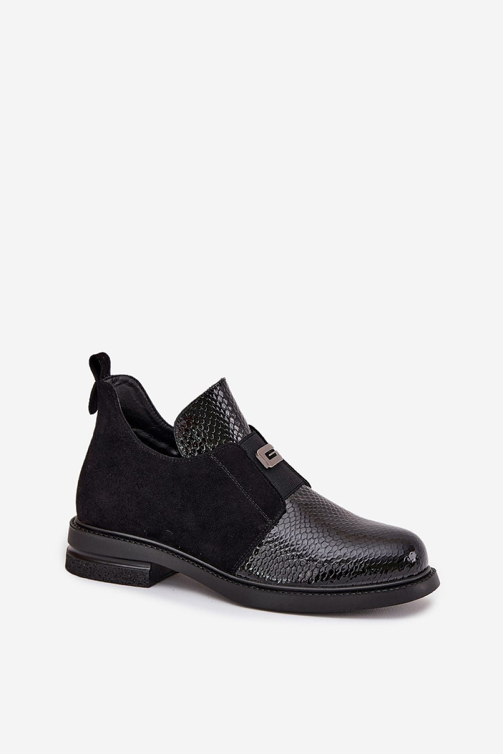   Botki Model Vinceza 58560 Black Lakier - Step in style 