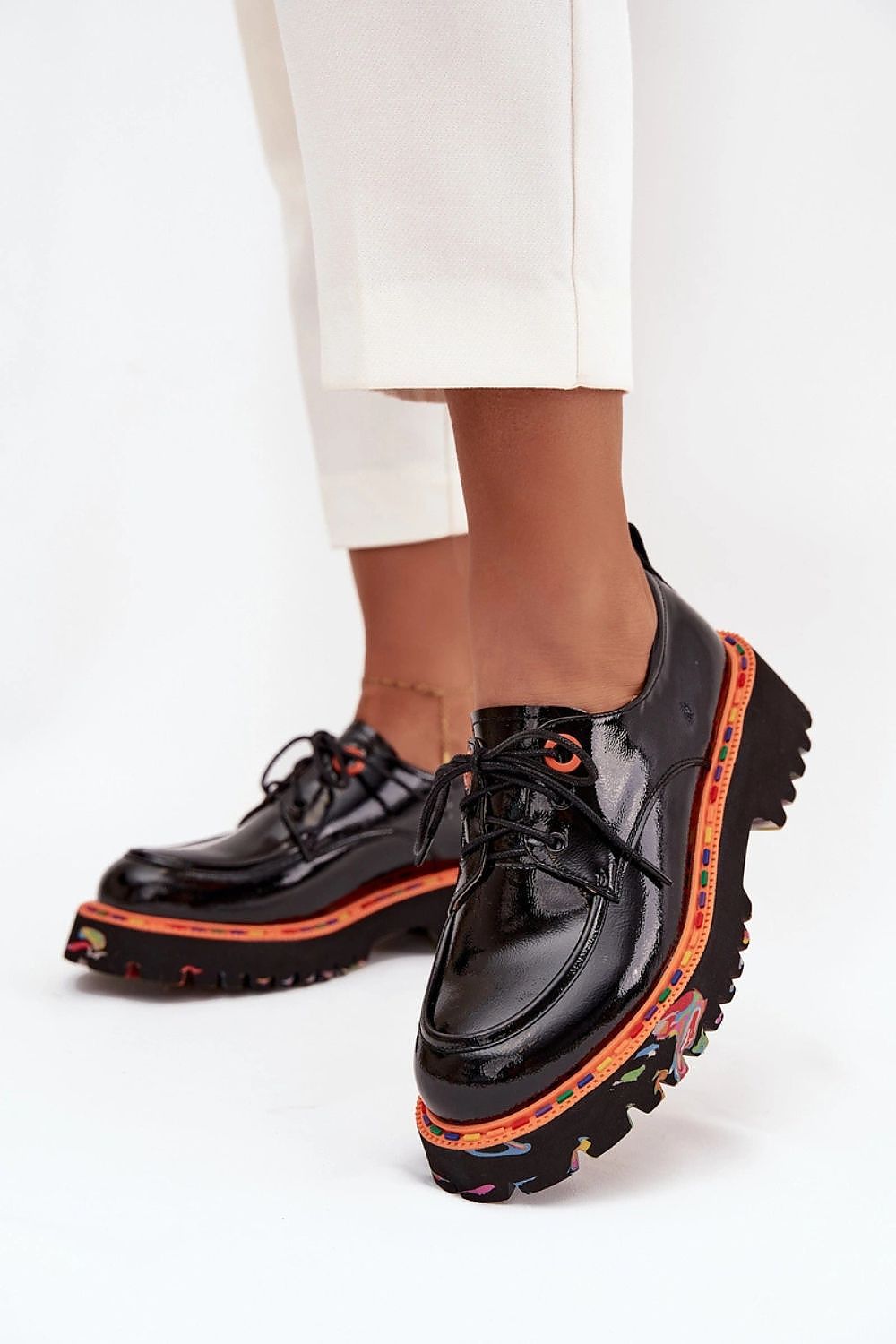   Półbuty Model Artiker 57C0176 Black - Step in style 