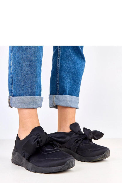   Buty Sportowe Model Janesa 61021-15 Black - Solea 