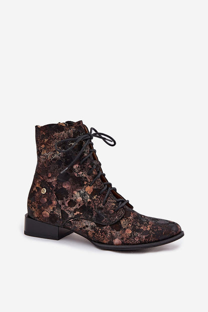   Botki Model Maciejka 06391-02 Black/Gold - Step in style 