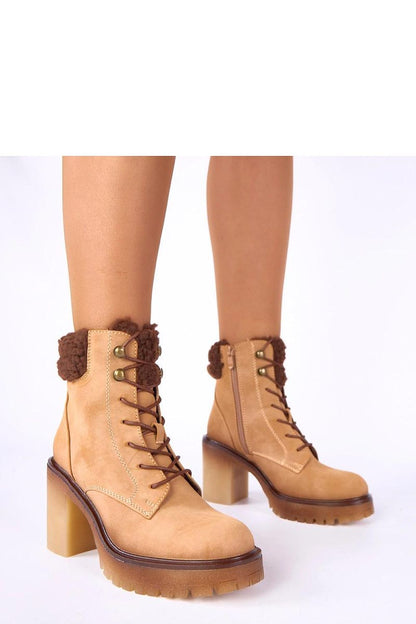   Botki Model Alona M750 Beige - Solea 