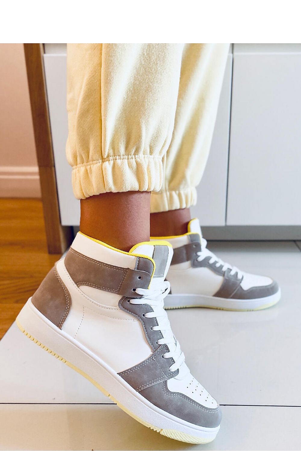   Trampki za kostkę DORCAS KHAKI - Inello 