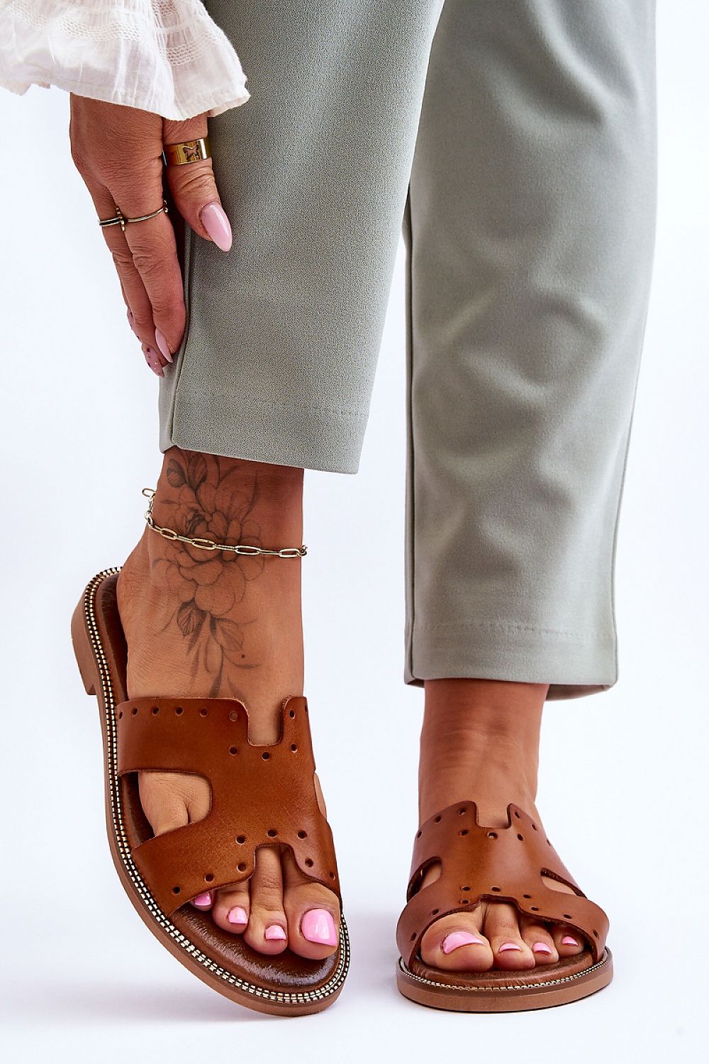  Sandał Klapki Model Emily 40326 Brown - Step in style 