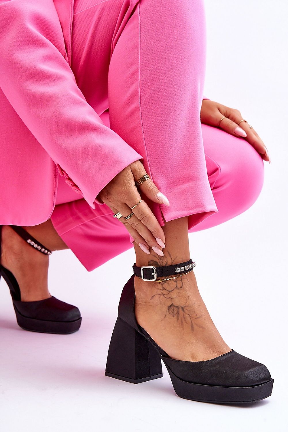   Czółenka Model Adel J010 Black - Step in style 